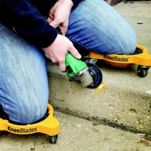 KneeBlades